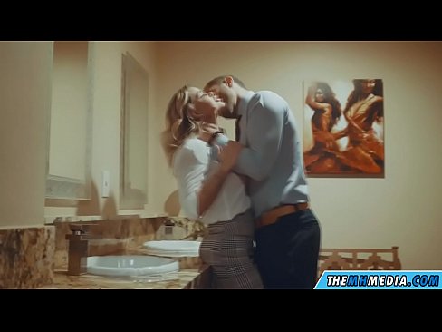 ❤️ כשבלונדינית חזה מפתה אותך בשירותים ציבוריים ☑  סקס ב-iw.poliglass34.ru